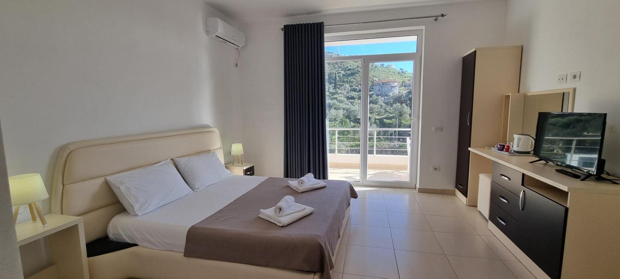 The Sunny Side Apartment ฮีมาเรอ ภายนอก รูปภาพ